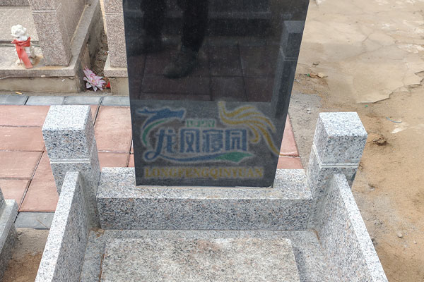 沈阳龙凤墓园